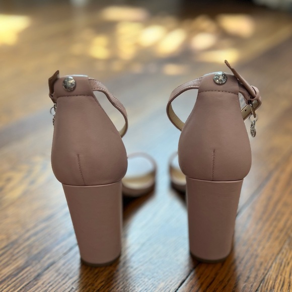 Guess Light Pink Leather Heeled Sandals - Sz 7 - Like New! - Picture 5 of 5